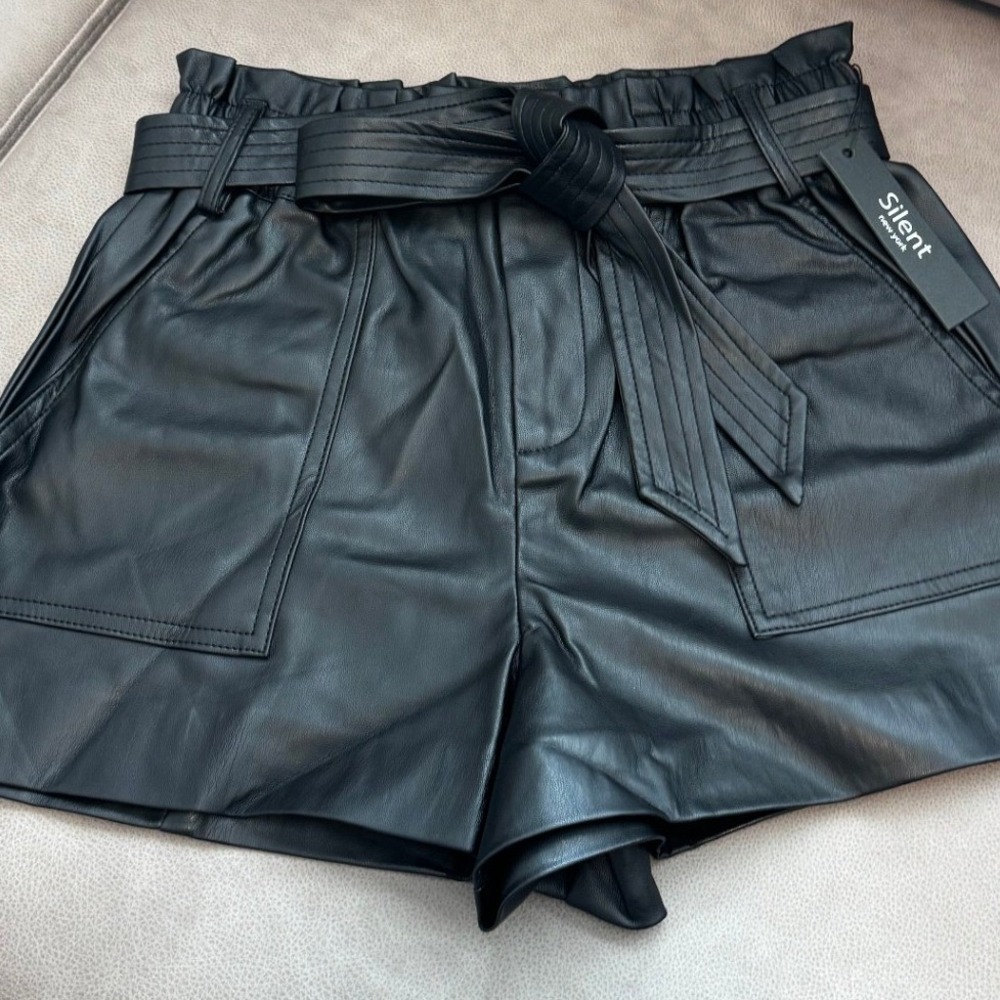 Blank NYC Silent New York Vegan Leather Paperbag Shorts Black - Picture 2 of 12